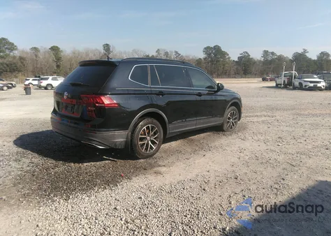 2021 Volkswagen Tiguan 2.0T Se/2.0T Se R-Line Black/2.0T Sel z USA, uszkodzony, nr VIN 3VV2B7AX5MM099443